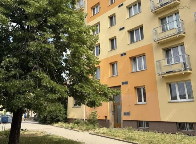 Pronájem bytu 3+kk, Praha - Žižkov, Pod lipami, 70 m2