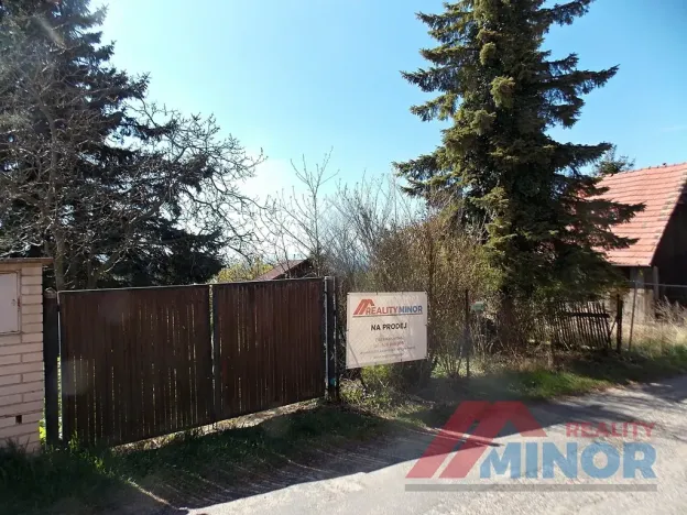 Prodej pozemku pro bydlení, Hlinná, 553 m2