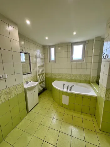 Pronájem bytu 2+1, Děčín, Škroupova, 64 m2