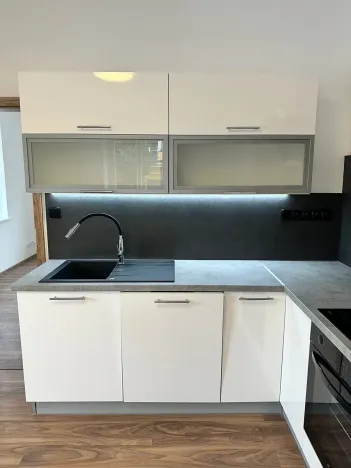 Pronájem bytu 2+1, Děčín, Škroupova, 64 m2