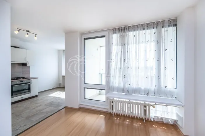 Pronájem bytu 3+kk, Praha - Kobylisy, Kaňkovského, 68 m2