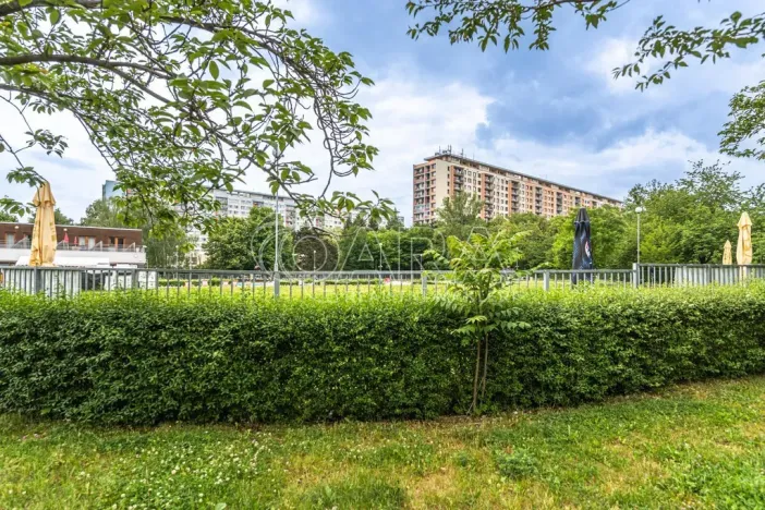 Pronájem bytu 3+kk, Praha - Kobylisy, Kaňkovského, 68 m2