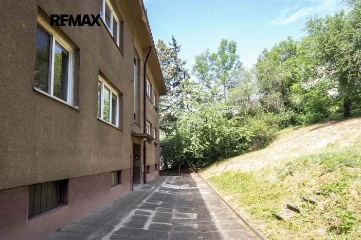 Pronájem bytu 2+1, Praha - Podolí, Ve svahu, 55 m2