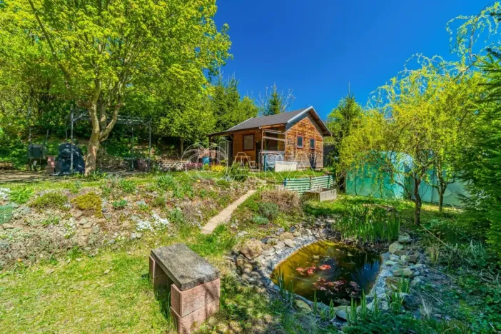 Pronájem chaty, Kralupy nad Vltavou - Mikovice, U Studánky, 15 m2