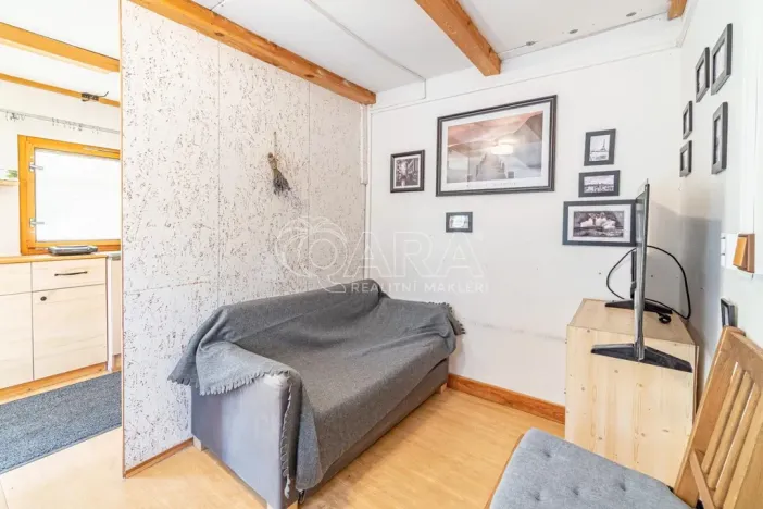 Pronájem chaty, Kralupy nad Vltavou - Mikovice, U Studánky, 15 m2