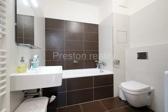 Prodej bytu 2+kk, Praha - Malešice, Nad úžlabinou, 48 m2
