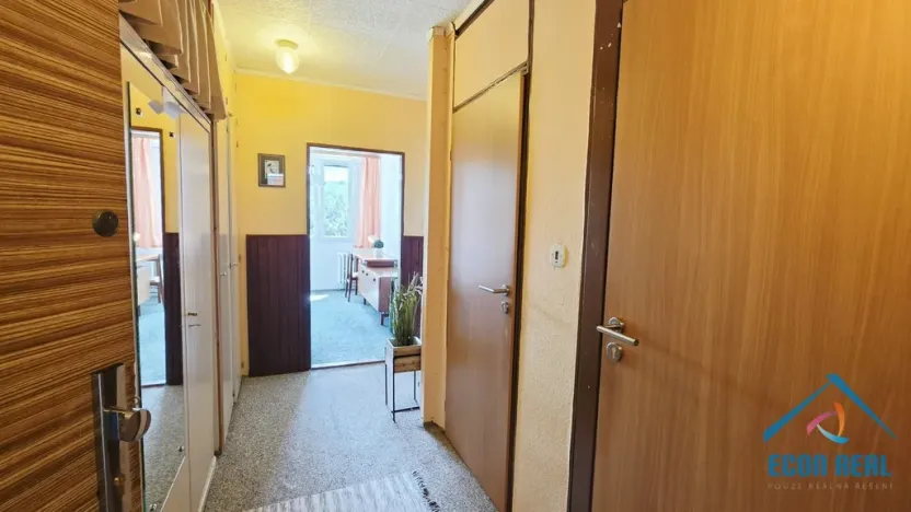 Pronájem bytu 2+kk, Praha - Smíchov, Na pláni, 50 m2