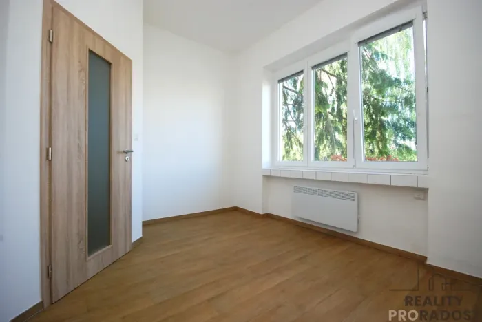 Pronájem bytu 2+kk, Velké Pavlovice, Náměstí 9. května, 44 m2