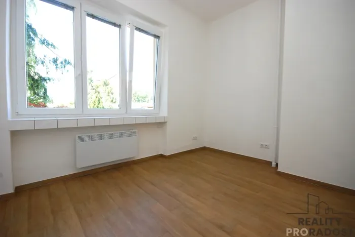 Pronájem bytu 2+kk, Velké Pavlovice, Náměstí 9. května, 44 m2