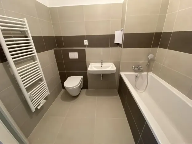 Pronájem bytu 2+kk, Ústí nad Labem - Ústí nad Labem-centrum, Velká Hradební, 46 m2