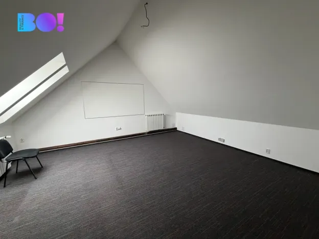 Pronájem kanceláře, Brno, Roubalova, 300 m2