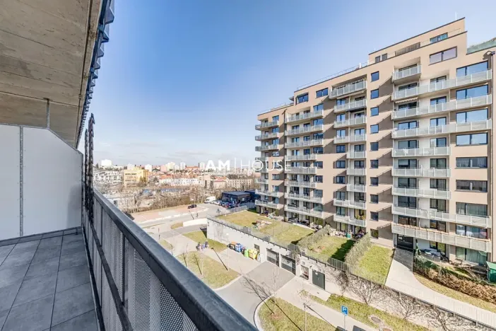 Pronájem bytu 3+kk, Praha - Strašnice, Zvěřinova, 82 m2