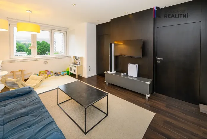 Pronájem bytu 2+1, Zlín, M. Knesla, 55 m2