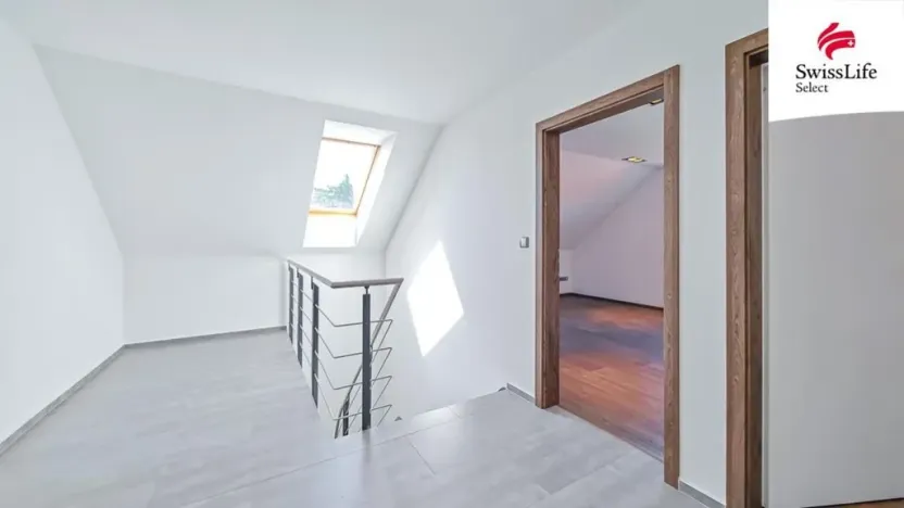 Prodej rodinného domu, Ostrov, 211 m2