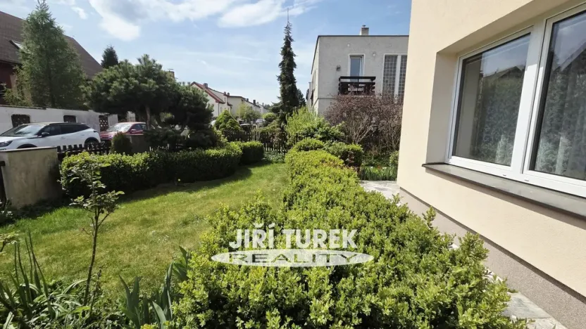 Prodej rodinného domu, Obecnice, 260 m2