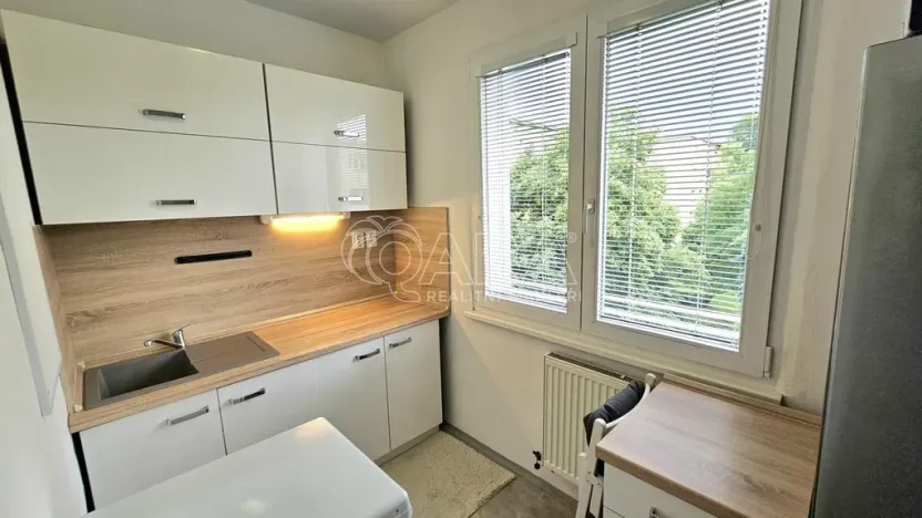 Pronájem bytu 2+1, Praha - Strašnice, Krupská, 46 m2