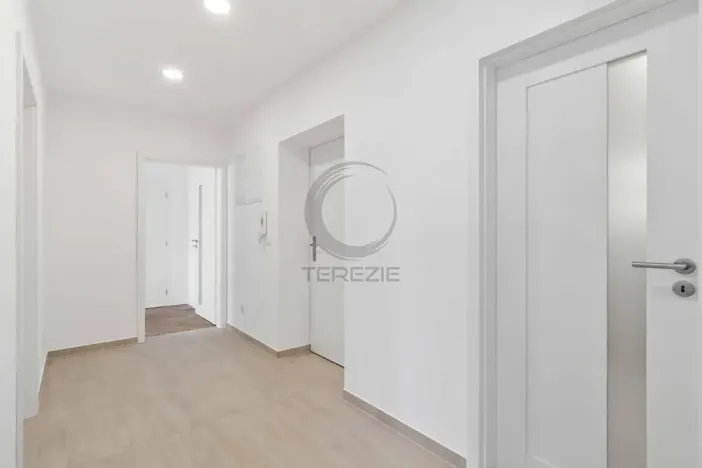 Prodej bytu 3+kk, Praha - Dejvice, Božkova, 81 m2
