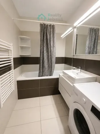 Pronájem bytu 3+kk, Chrudim, V Hliníkách, 80 m2