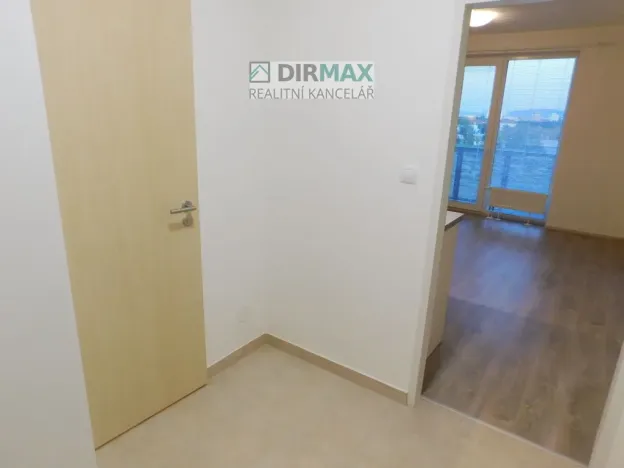 Pronájem bytu 1+kk, Plzeň - Jižní Předměstí, Magisterská, 32 m2