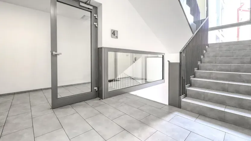 Pronájem bytu 1+kk, Praha - Žižkov, Havlíčkovo náměstí, 32 m2