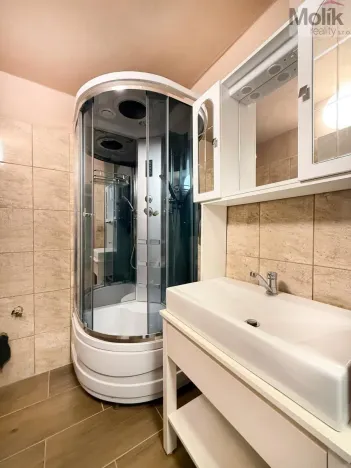 Prodej bytu 3+1, Krupka - Maršov, Dukelských hrdinů, 68 m2