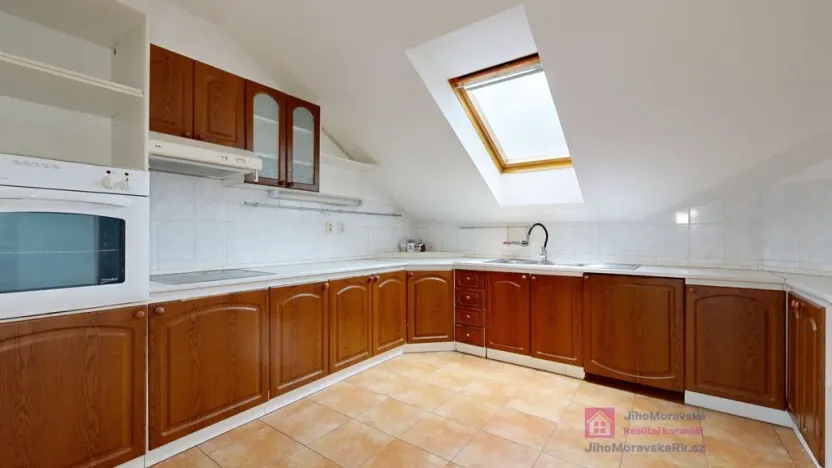 Pronájem bytu 5+1, Vracov, náměstí Míru, 233 m2