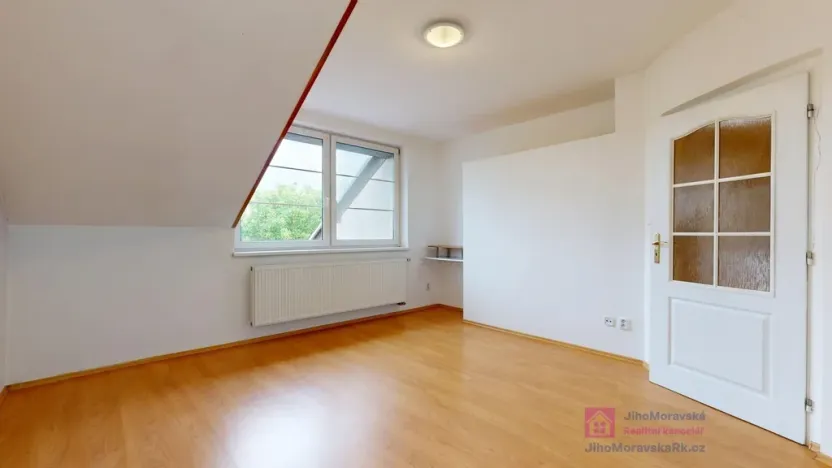 Pronájem bytu 5+1, Vracov, náměstí Míru, 233 m2