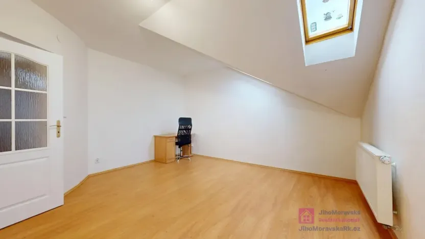 Pronájem bytu 5+1, Vracov, náměstí Míru, 233 m2