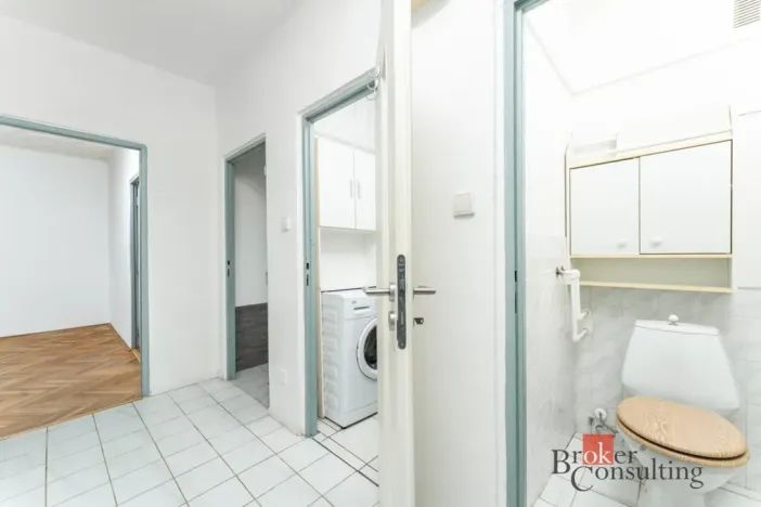 Pronájem bytu 2+1, Praha - Záběhlice, Želivecká, 57 m2