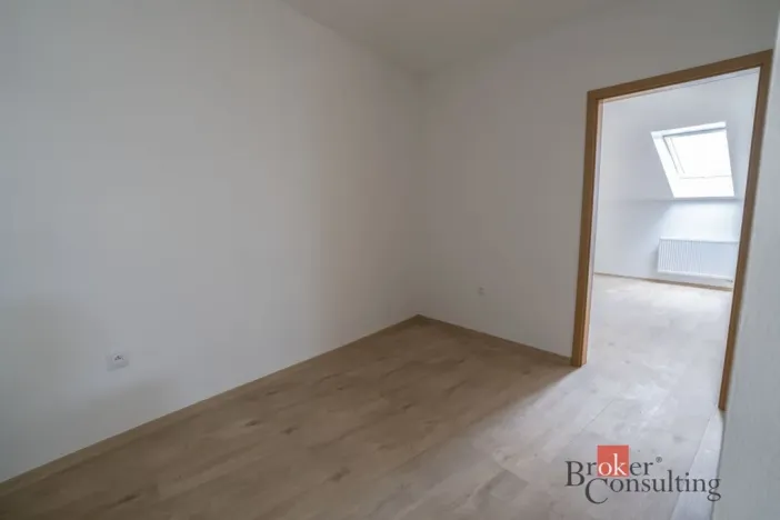 Pronájem bytu 2+1, Plzeň - Jižní Předměstí, Palackého, 65 m2