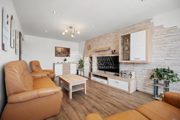 Prodej rodinného domu, Tišice, Souběžná, 170 m2
