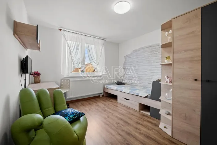 Prodej rodinného domu, Tišice, Souběžná, 170 m2