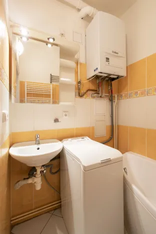 Pronájem bytu 2+kk, Praha - Prosek, Nad Krocínkou, 53 m2
