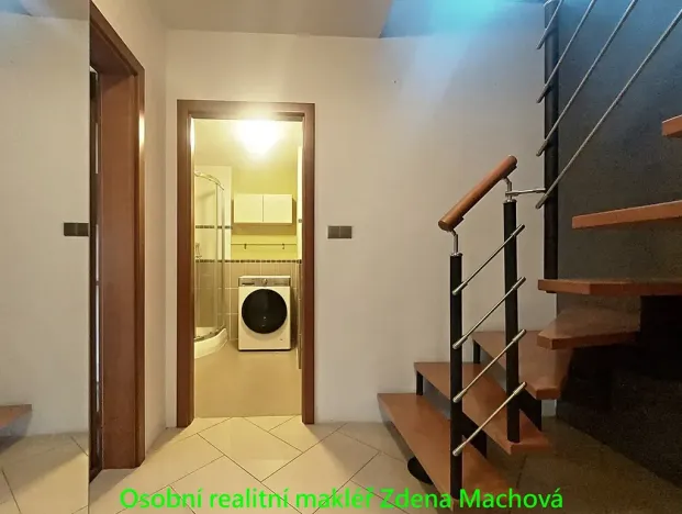Pronájem bytu 3+kk, Praha - Strašnice, Gutova, 92 m2