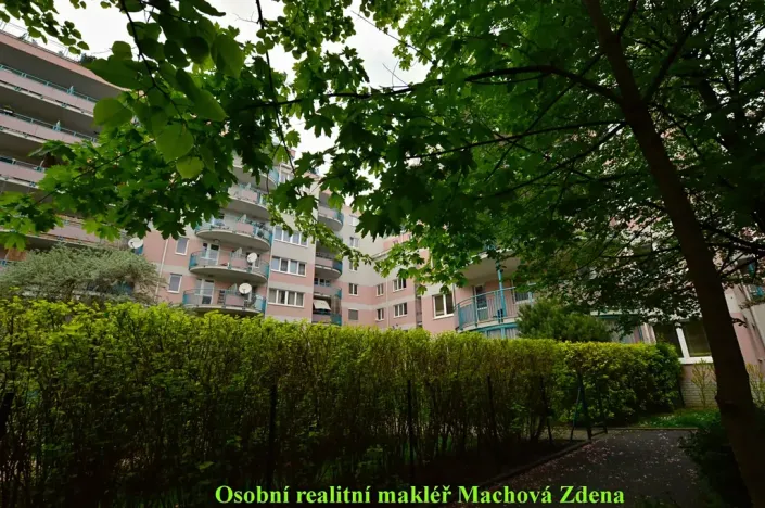 Pronájem bytu 3+kk, Praha - Strašnice, Gutova, 92 m2