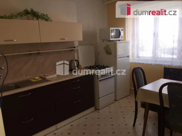 Pronájem rodinného domu, Pozlovice, Hlavní, 74 m2