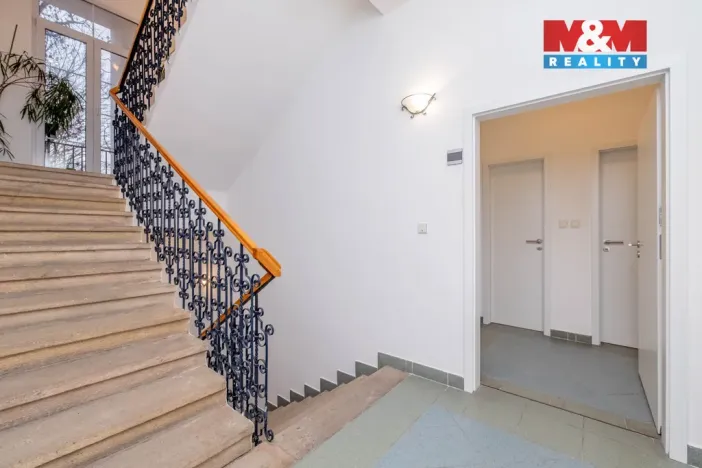 Pronájem kanceláře, Praha - Strašnice, Kolovratská, 19 m2