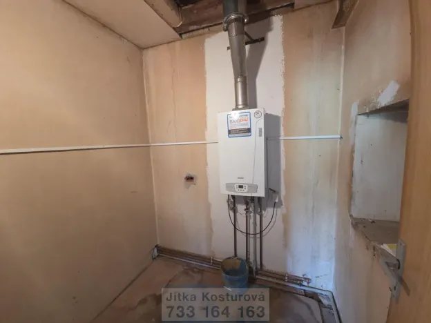 Pronájem kanceláře, Krnov - Pod Cvilínem, Čsl. armády, 100 m2