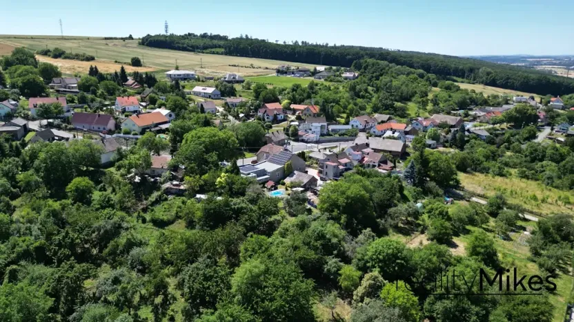 Prodej ubytování, Dobrovice, 500 m2