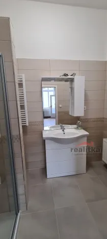 Pronájem bytu 2+1, Opava - Město, Ostrožná, 70 m2