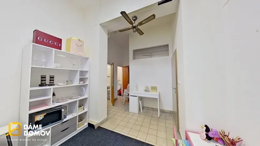 Pronájem obchodního prostoru, Zlín, Sadová, 77 m2