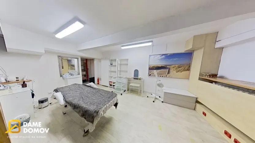 Pronájem obchodního prostoru, Zlín, Sadová, 77 m2