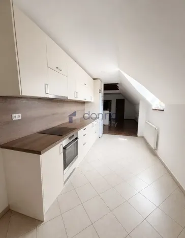 Pronájem bytu 3+kk, Praha, Kutnohorská, 95 m2