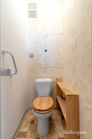 Pronájem bytu 3+1, Praha - Záběhlice, Zvonková, 68 m2