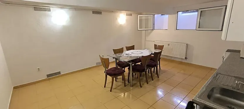 Pronájem bytu 2+kk, Cheb, Mánesova, 60 m2