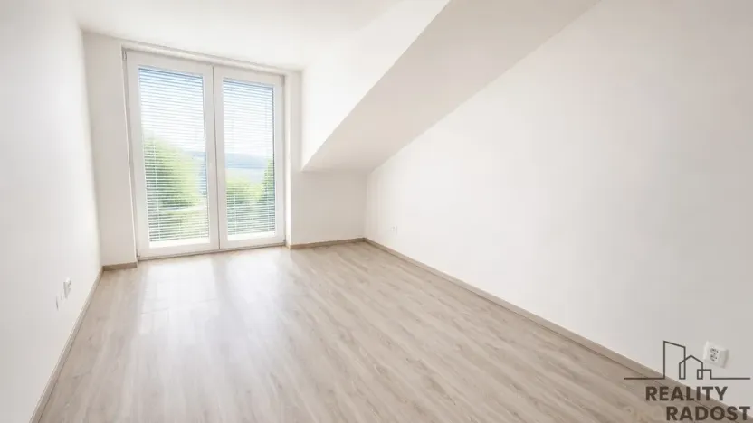 Pronájem bytu 4+kk, Lipůvka, 79 m2