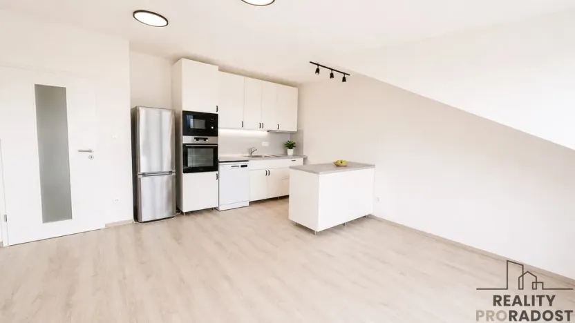 Pronájem bytu 4+kk, Lipůvka, 79 m2