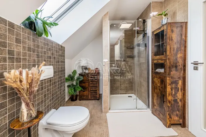 Prodej rodinného domu, Kostelec nad Labem, V Chaloupkách, 120 m2
