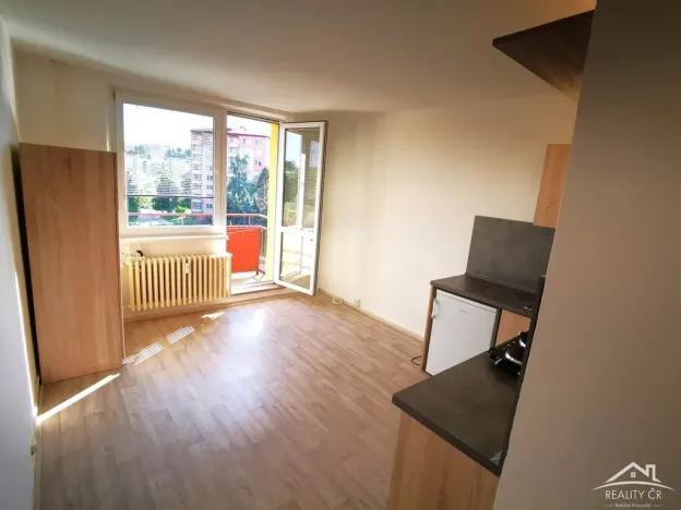 Pronájem bytu 1+kk, Jihlava, Okružní, 20 m2
