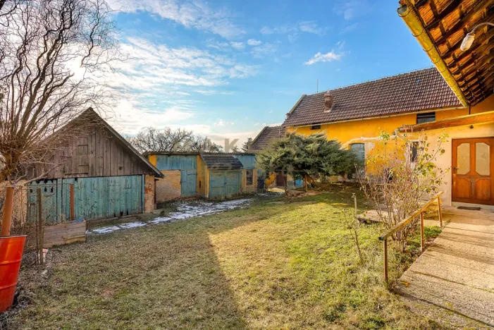 Prodej rodinného domu, Cítov, 400 m2